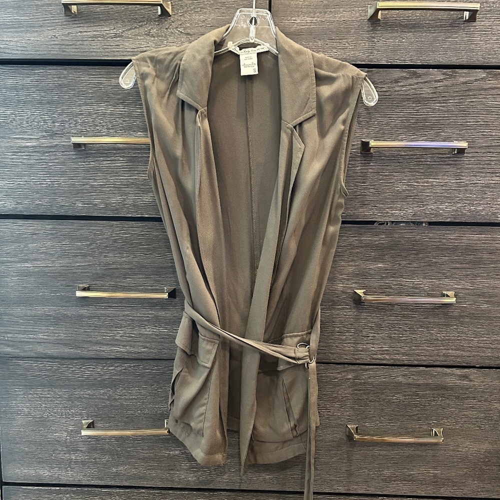 Women’s vest- American Rag